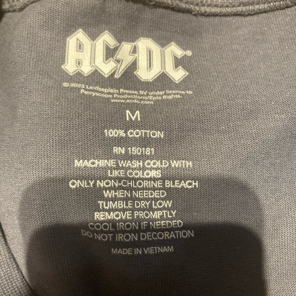 ACDC T-Shirt Medium Gray Heart Flame Fire Rock & Roll Perryscope Productions New - Picture 4 of 4